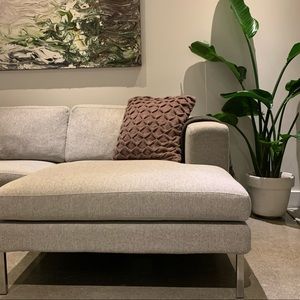 Knitted mauve pillow case and down insert pillow